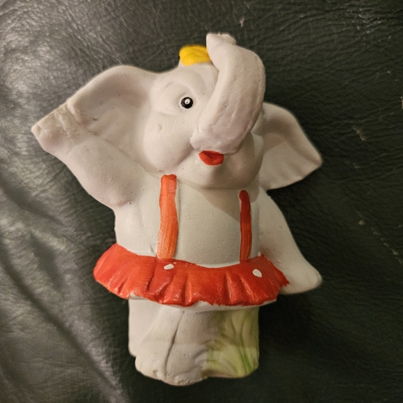 Little-Girl Elephant Figurine 3" × 3.5" - Picture 2 of 6